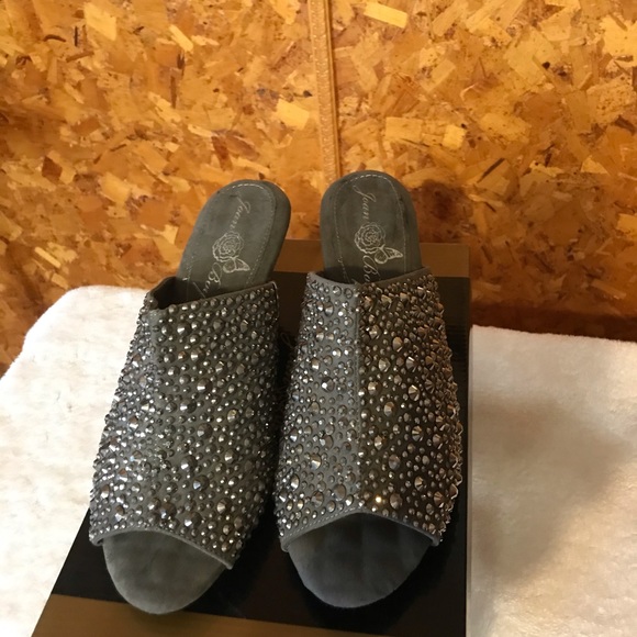 Shoes - Picture 3 of 5